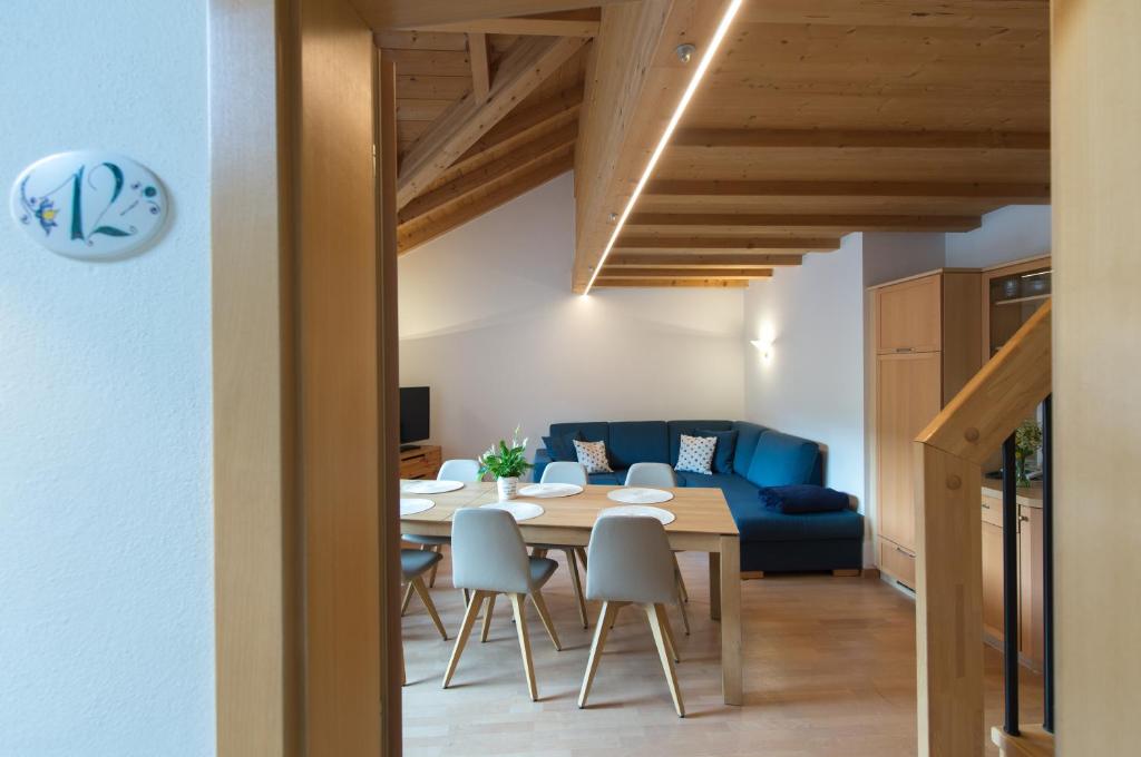 L'GROF - AL CONTE - Housity