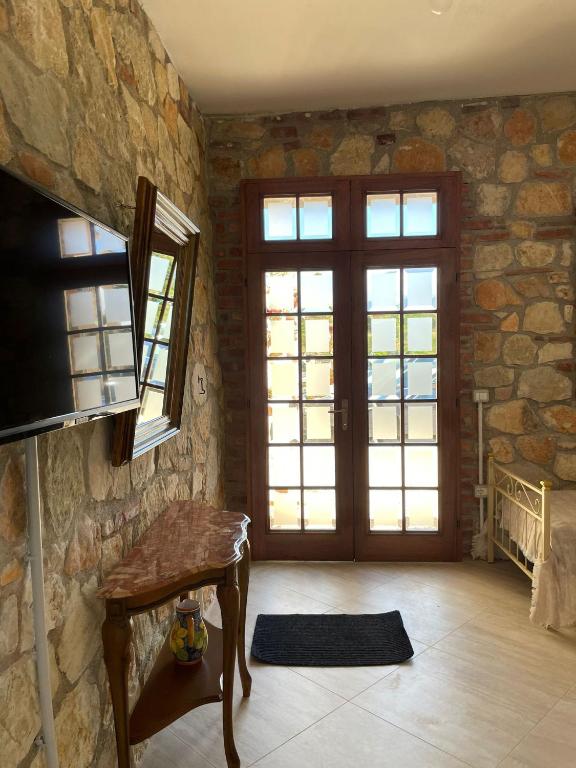 TV a/nebo společenská místnost v ubytování Hotel "SAN SAENA "