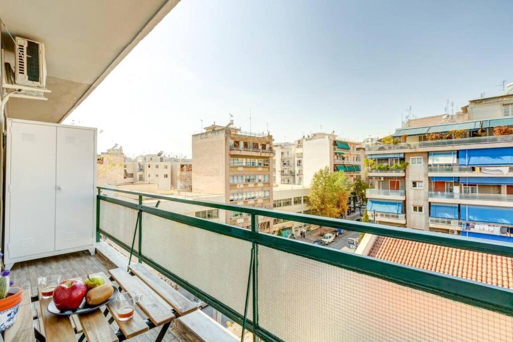 A balcony or terrace at Koukaki lux 2BD 1master ap next to Acropolis