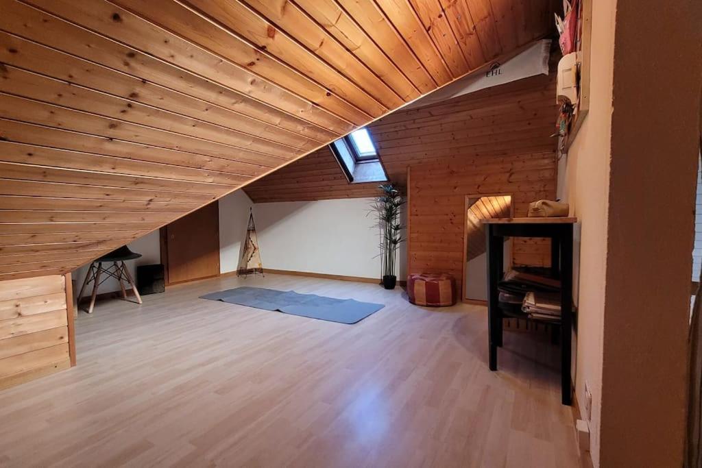 PullyにあるAppartement spacieux à Lausanneのギャラリーの写真