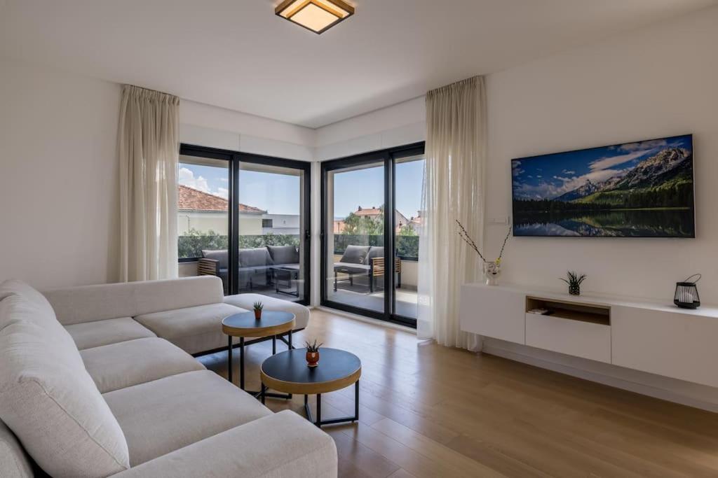 Sal Mare - luxury and elegant family apartment