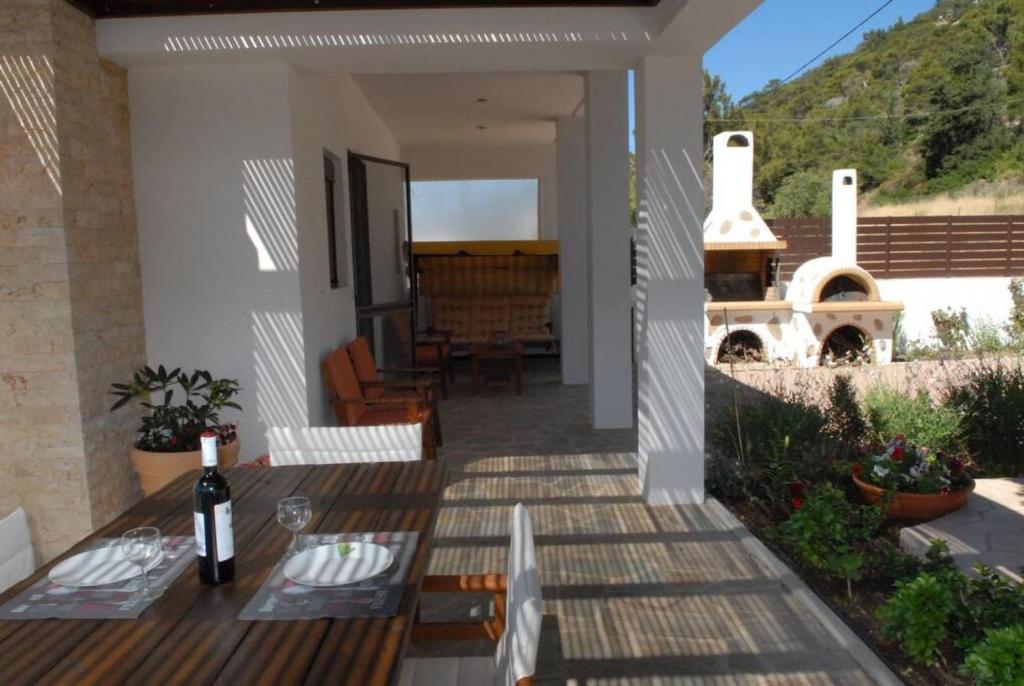 Balkón nebo terasa v ubytování Hara House in Monolithos Rhodes