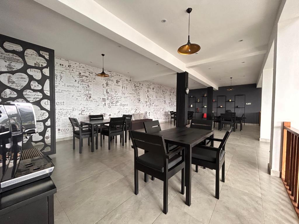 The Summit Kandy - 3