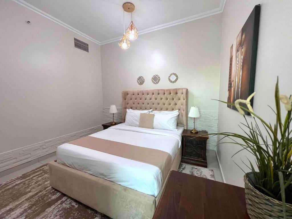 Fotografie z fotogalerie ubytování Unique, Elegant Top Floor Apartment With Sea View v Dubaji