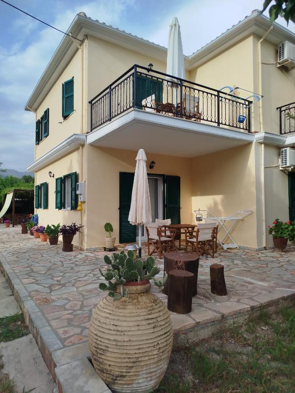 Budova, v ktorej sa apartmán nachádza