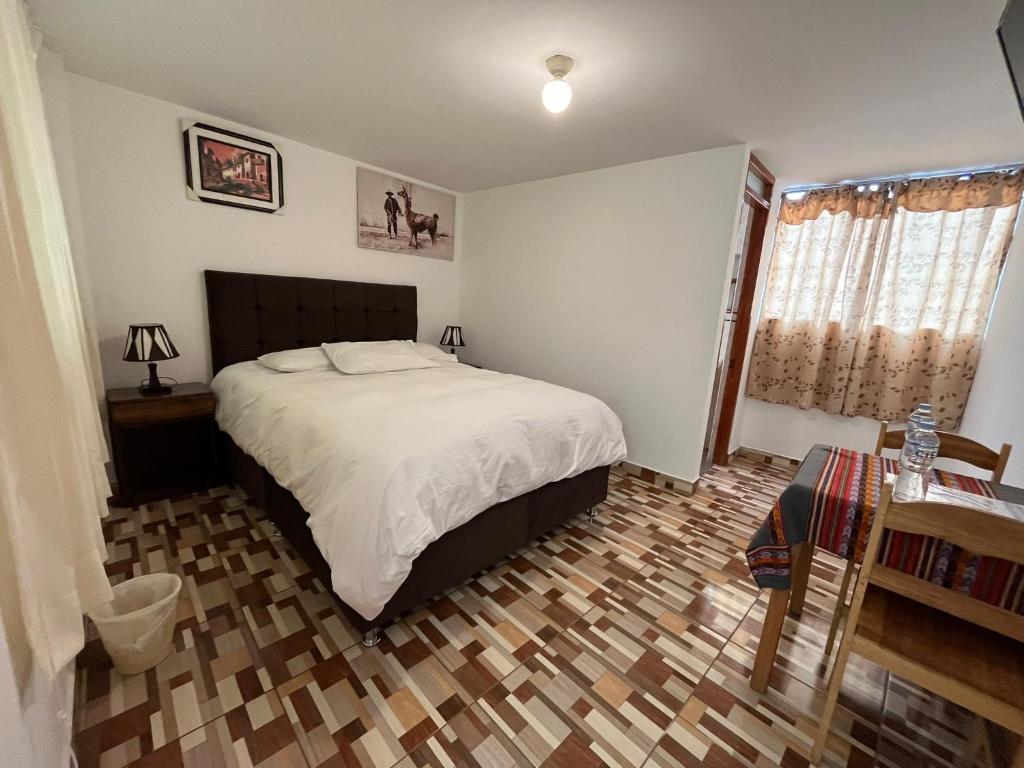 Hostal Apu Qhawarina - Standard Double Room