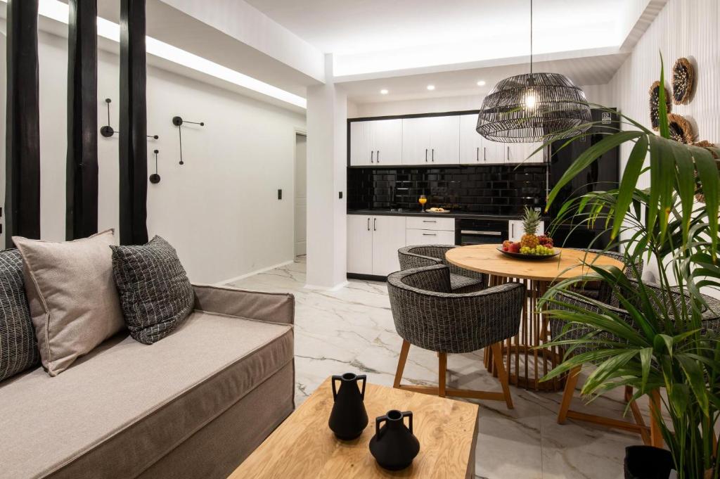 Kuchyňa alebo kuchynka v ubytovaní K Town Suites Naxos