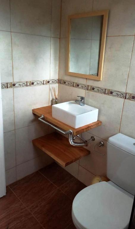 Koupelna v ubytování Basilia, Casa para 6 con garaje para 2 vehiculos