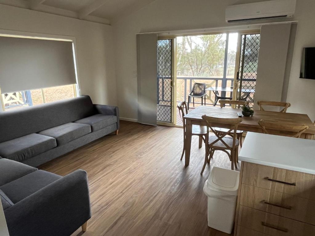 NRMA Mildura Riverside Holiday Park - Cabine De Trois Chambres