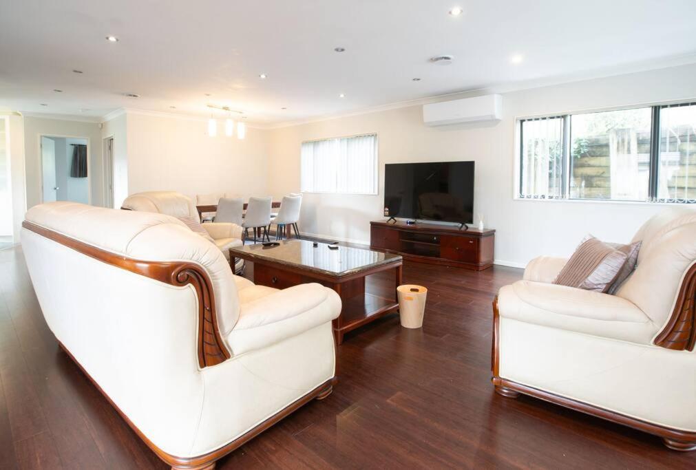 Hillsborough Spacious 3BR with Ensuite -12mins frm Airport - Resim 14