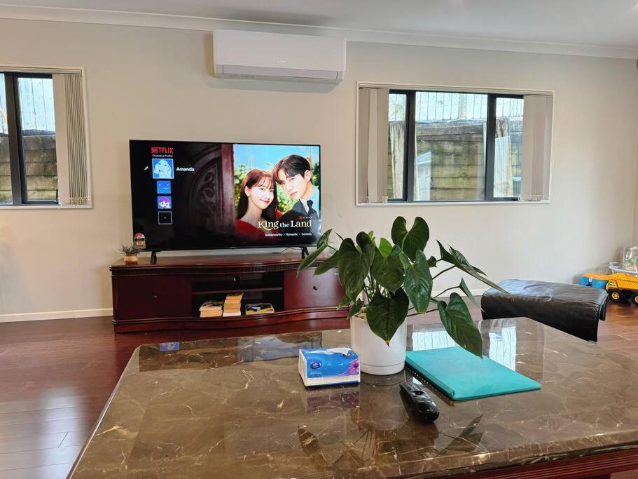 Hillsborough Spacious 3BR with Ensuite -12mins frm Airport - Resim 38