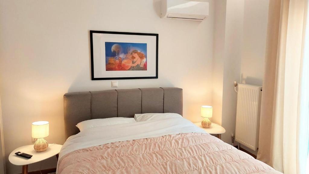 Posteľ alebo postele v izbe v ubytovaní Wonderful apartment in Acropolis