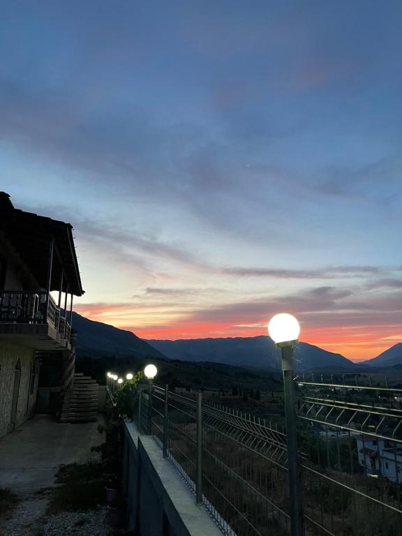 Nespecifikovaný výhled na hory nebo výhled na hory při pohledu z bed and breakfast