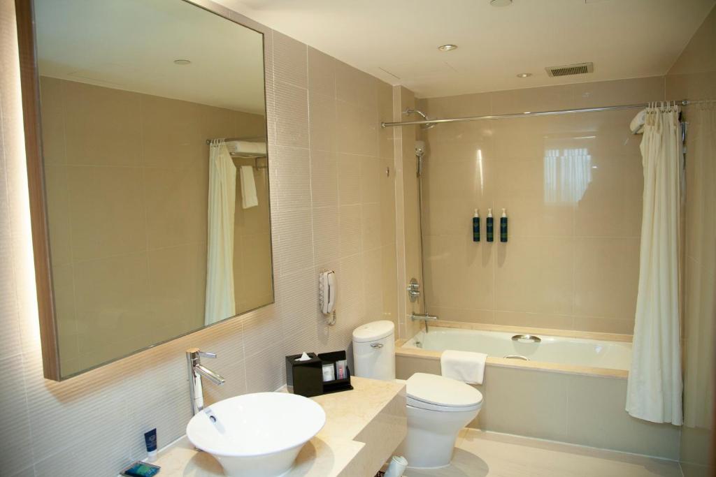 Koupelna v ubytování Four Points by Sheraton Shanghai, Daning