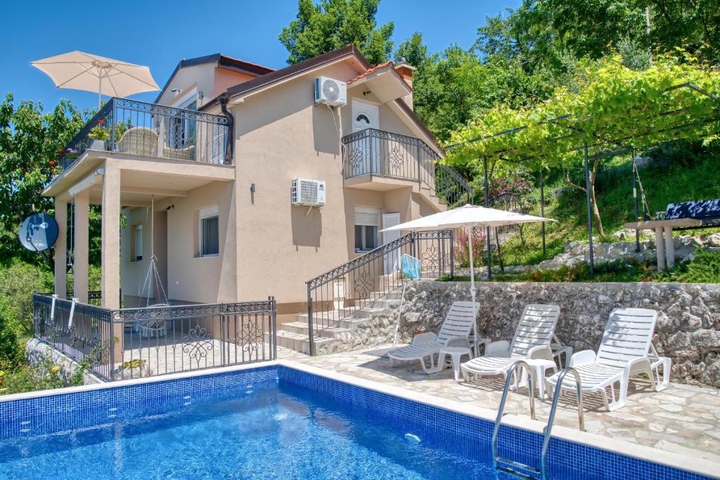 Imagen de la galería de Apartment Paradise, en Kotor
