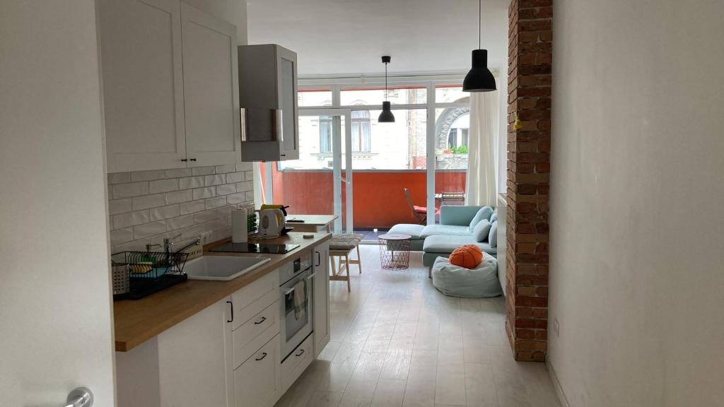 Trendy apartment in the heart of the city with balcony 1067 Budapest, Csengery utca 74 kép - 1
