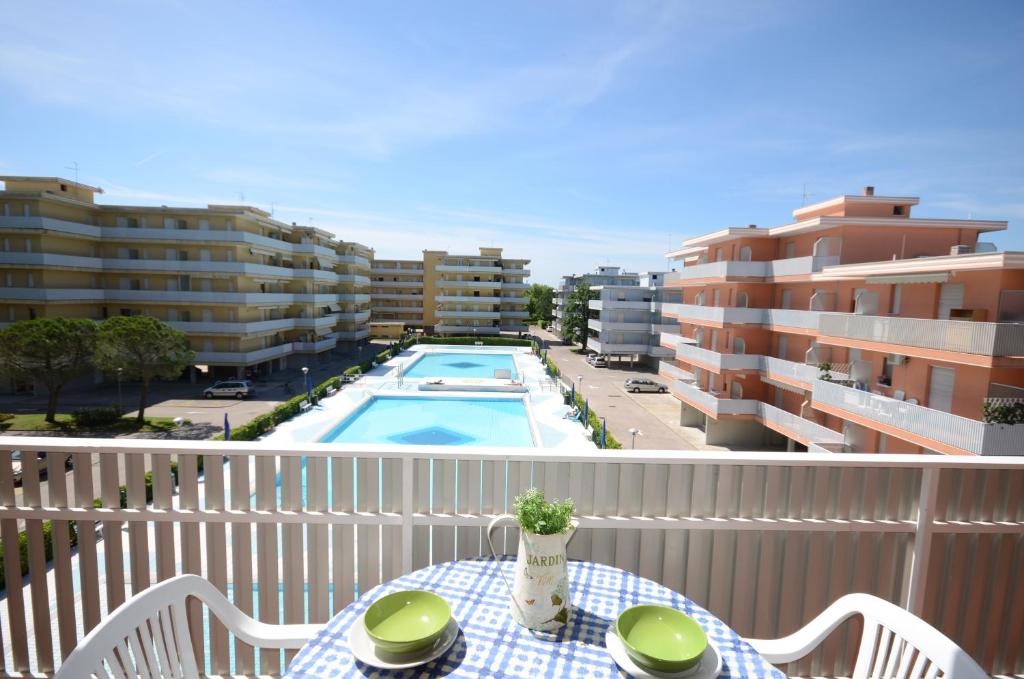 The swimming pool at or close to Residence Valbella