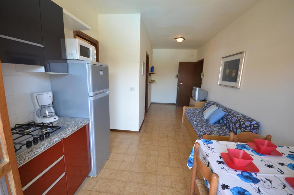 A kitchen or kitchenette at Residence Valbella