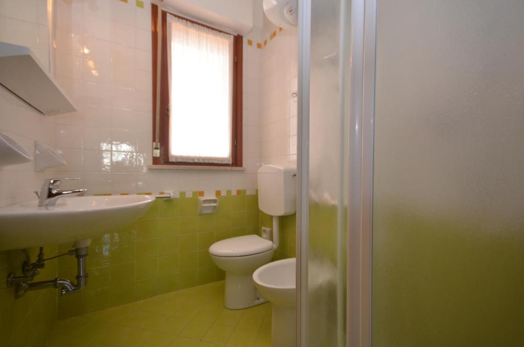 A bathroom at Residence Valbella