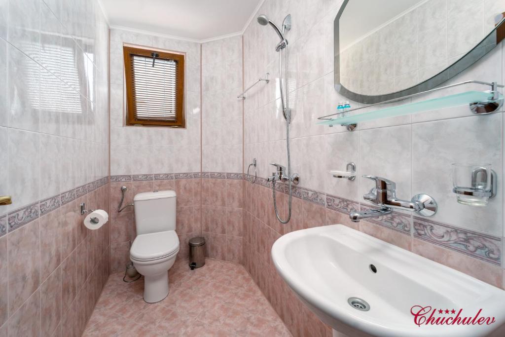 Koupelna v ubytování Hotel Chuchulev