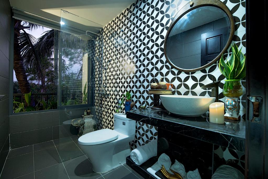 Phòng Deluxe Giường Đôi/2 Giường Đơn Có Ban Công
