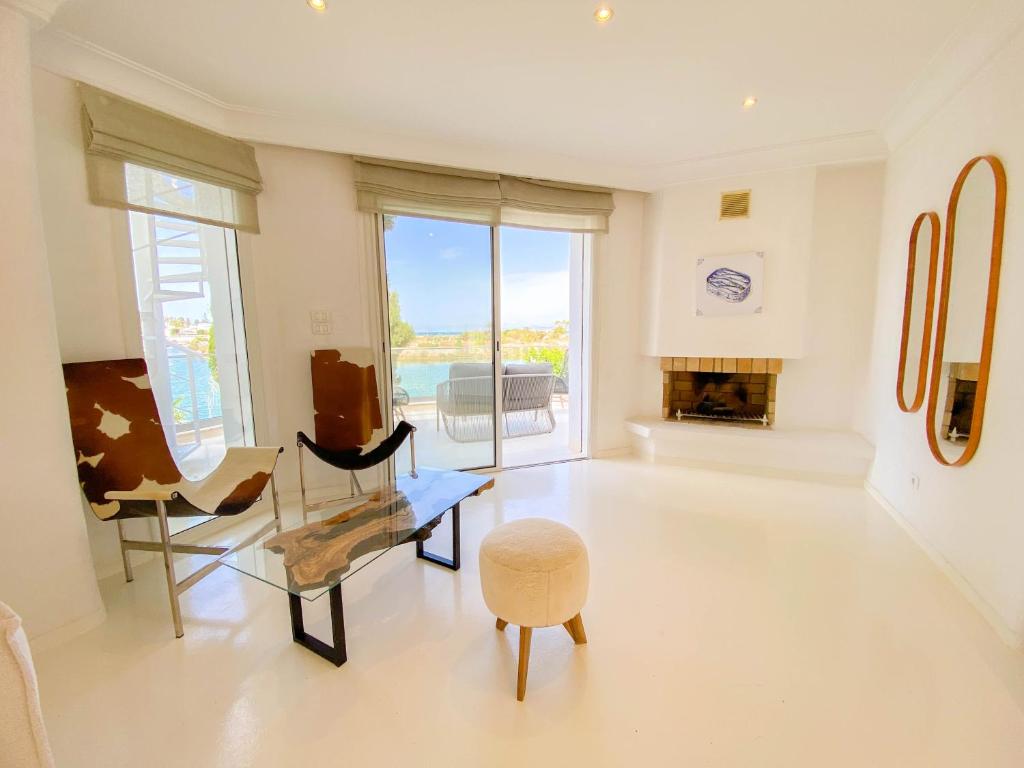Posezení v ubytování Villa Punique: Villa exceptionnelle avec vue mer