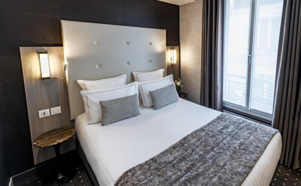 Hotel de la Paix Tour Eiffel - Classic Double Room