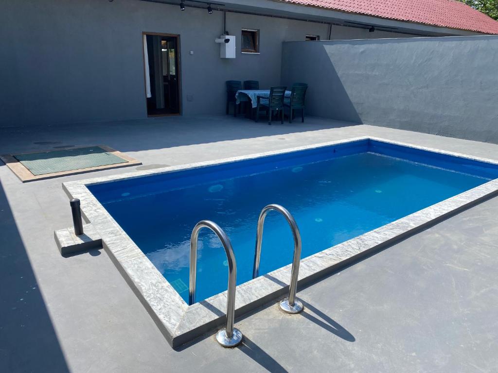Bazén v ubytování Kocaeli başiskele lüks müstakil Havuzlu Villa nebo v jeho okolí