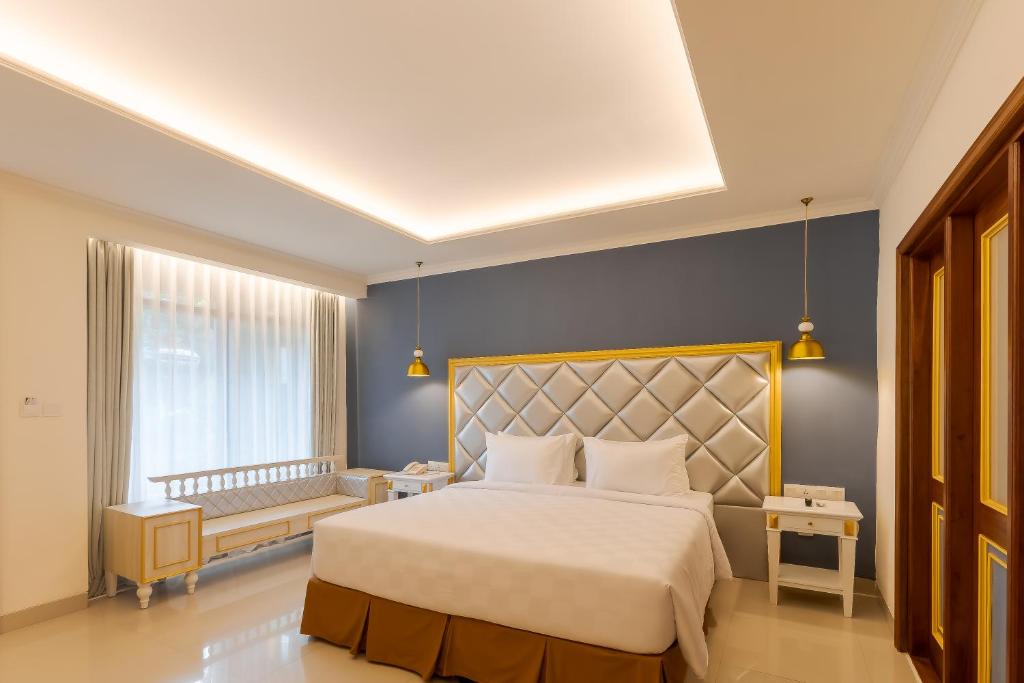 Fourteen Roses Boutique Hotel, Kuta - 17