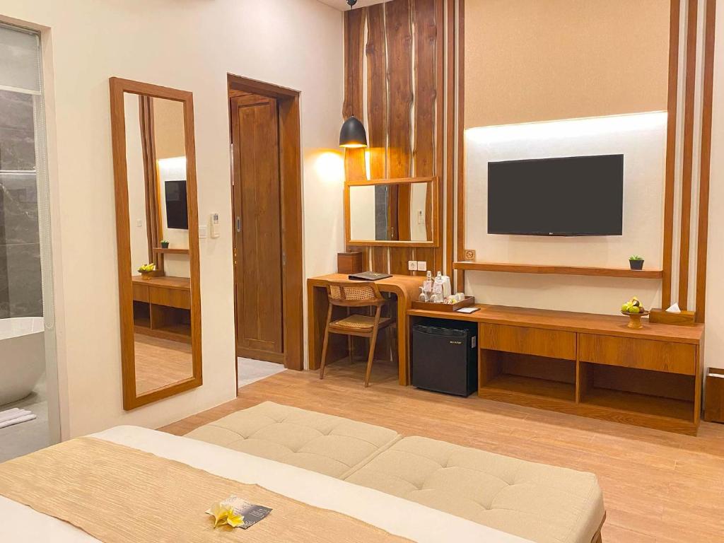 The Prime Canggu Bali by Kanaya Hospitality - 1