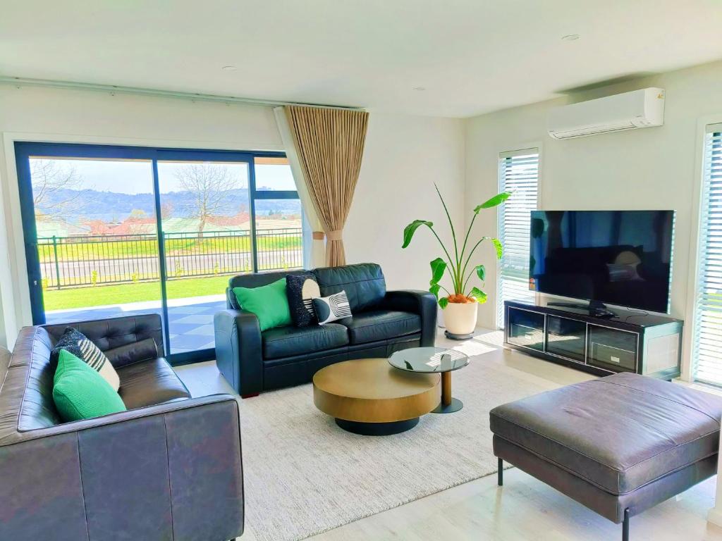 Better than Home - NEW Lake View - Resim 5