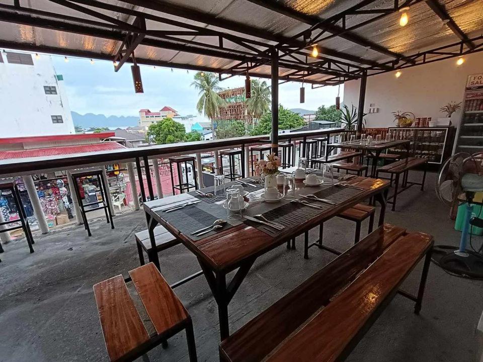 Balkón nebo terasa v ubytování MyGuide Travellers Inn