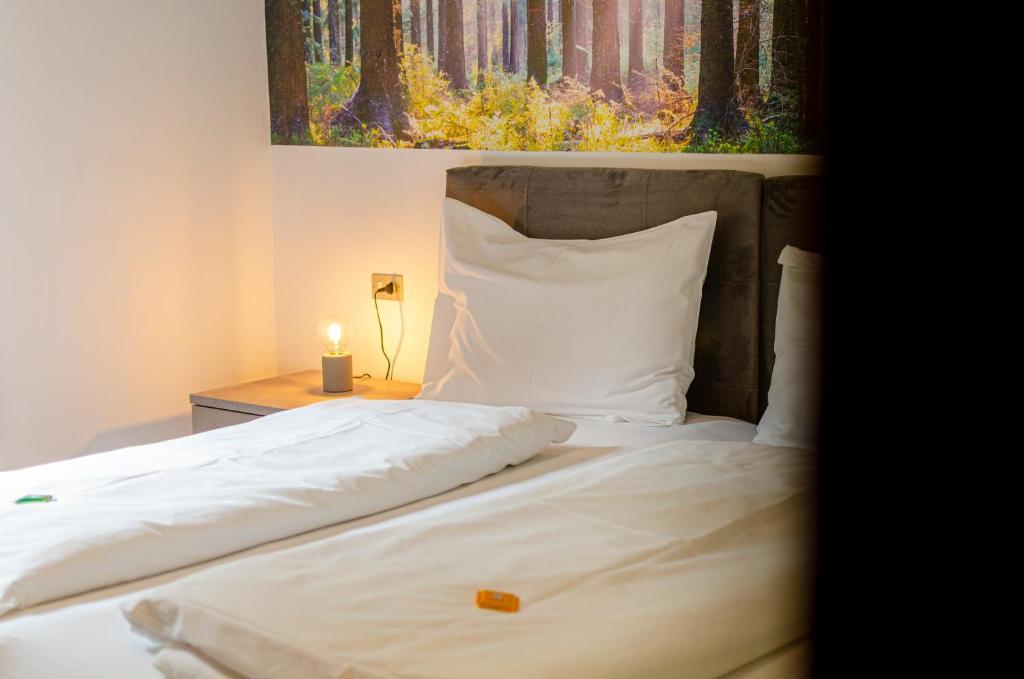 Postel nebo postele na pokoji v ubytování Kyrr Smart Mountain Retreat