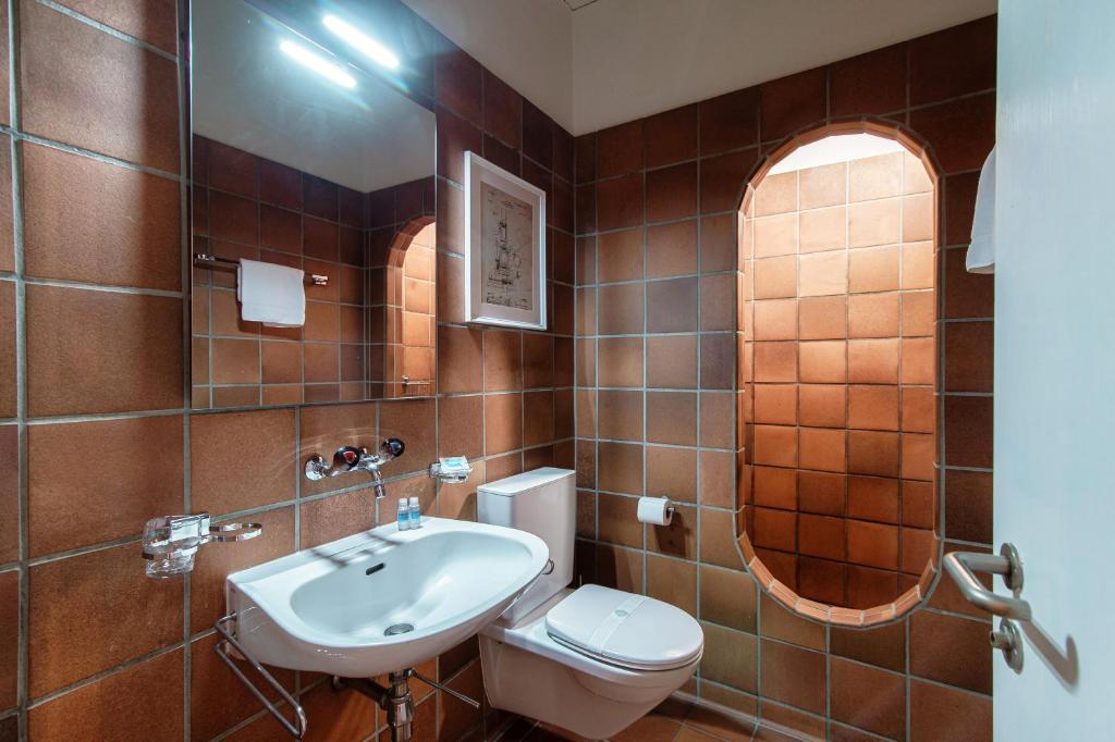 Pardo Apartments by Quokka 360 - Locarno old town - Resim 38