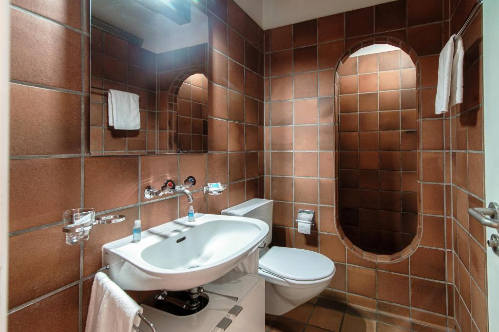 Pardo Apartments by Quokka 360 - Locarno old town - Resim 28