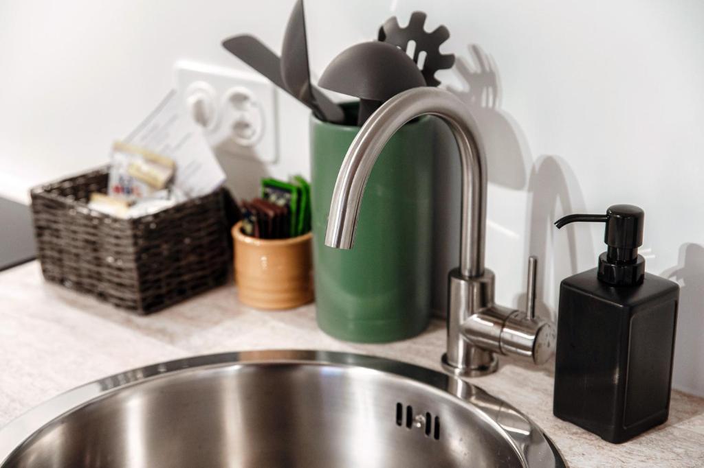 Pardo Apartments by Quokka 360 - Locarno old town - Resim 36