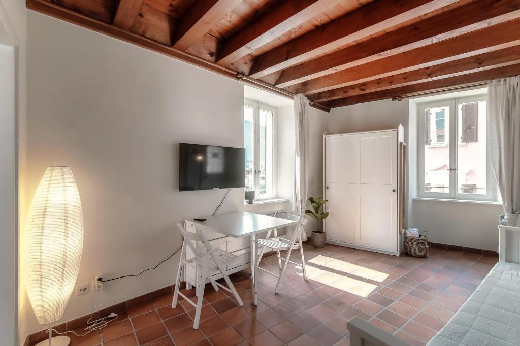 Pardo Apartments by Quokka 360 - Locarno old town - Resim 45