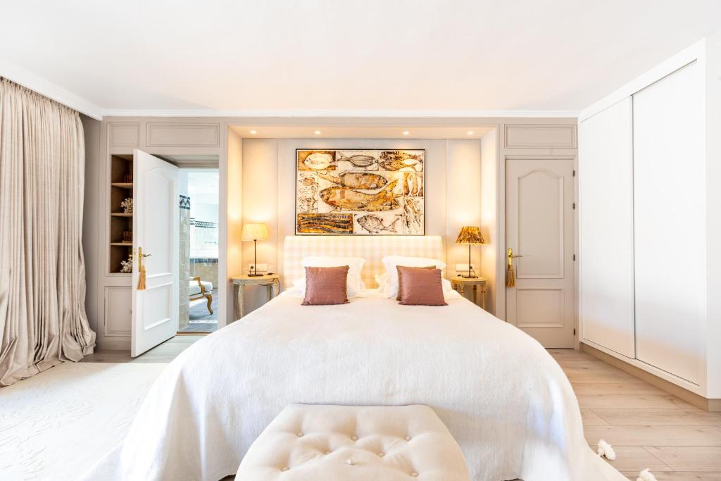 
Deluxe Double Room with Bath
