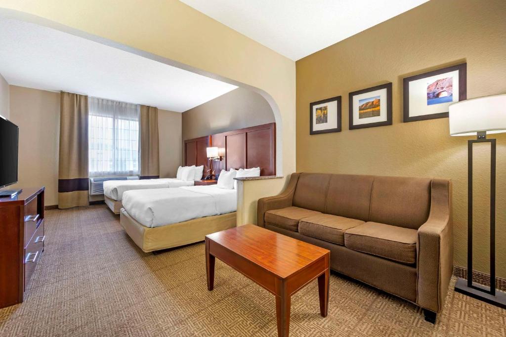 Comfort Suites Castle Rock - Denver South - Queen Suite With Two Queen Beds - Non-Smoking