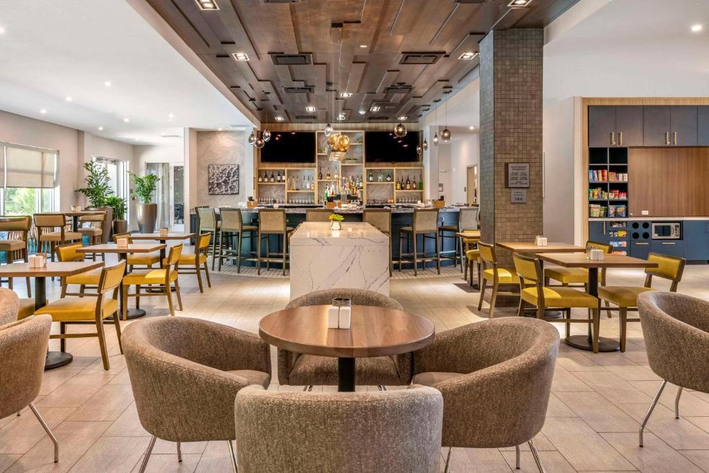 Cambria Hotel Orlando Airport photo