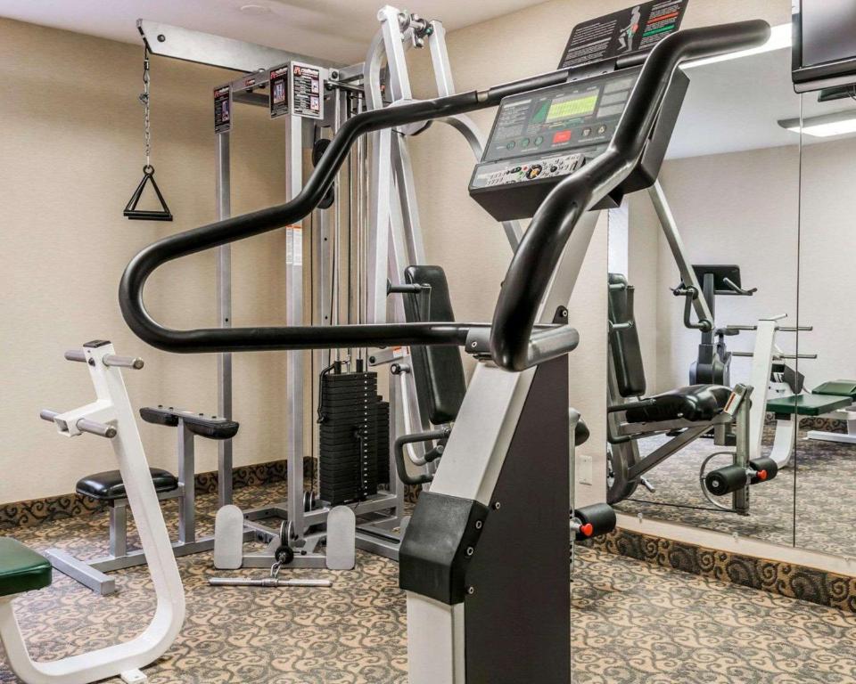 Fitness centrum a/nebo fitness zařízení v ubytování Comfort Inn