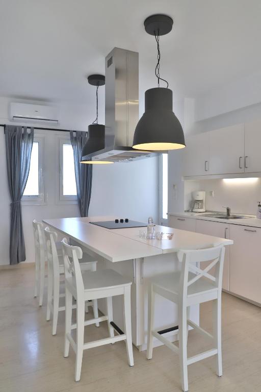 Kuchyňa alebo kuchynka v ubytovaní Helios Studios & Apartments
