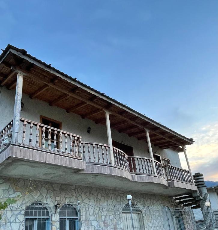 Balkón nebo terasa v ubytování Elsa's Villa