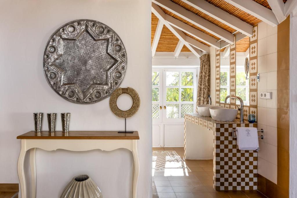 Kuchyň nebo kuchyňský kout v ubytování CasaBlu - An Andalusian Boutique Hotel