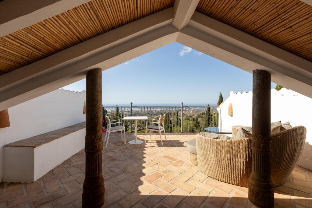 Balkón nebo terasa v ubytování CasaBlu - An Andalusian Boutique Hotel