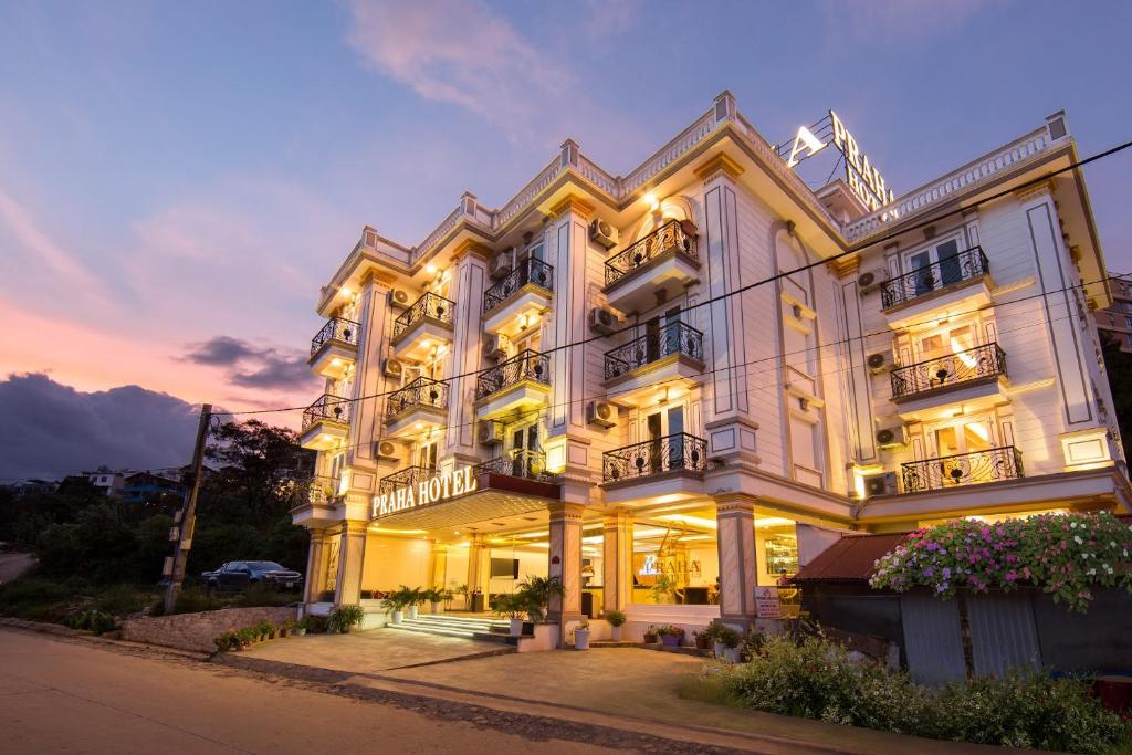 Sapa Praha Hotel: Vị trí, đặc điểm, tiện ích, giá bán các hạng phòng & kinh nghiệm đặt phòng