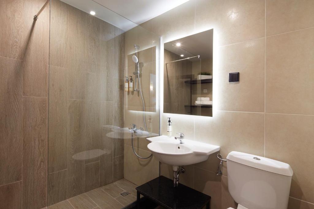 Hotel Marvel All Inclusive - FULLY RENOVATED FREE Beach Access - Studio With Balcony (2 Adults + 2 Children)