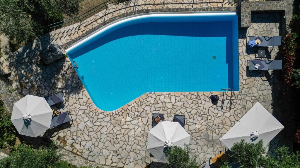 Bazén v ubytování Lucky Villas nebo v jeho okolí