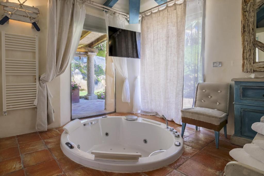 A bathroom at VILLA PADULELLA 8&2, Emma Villas