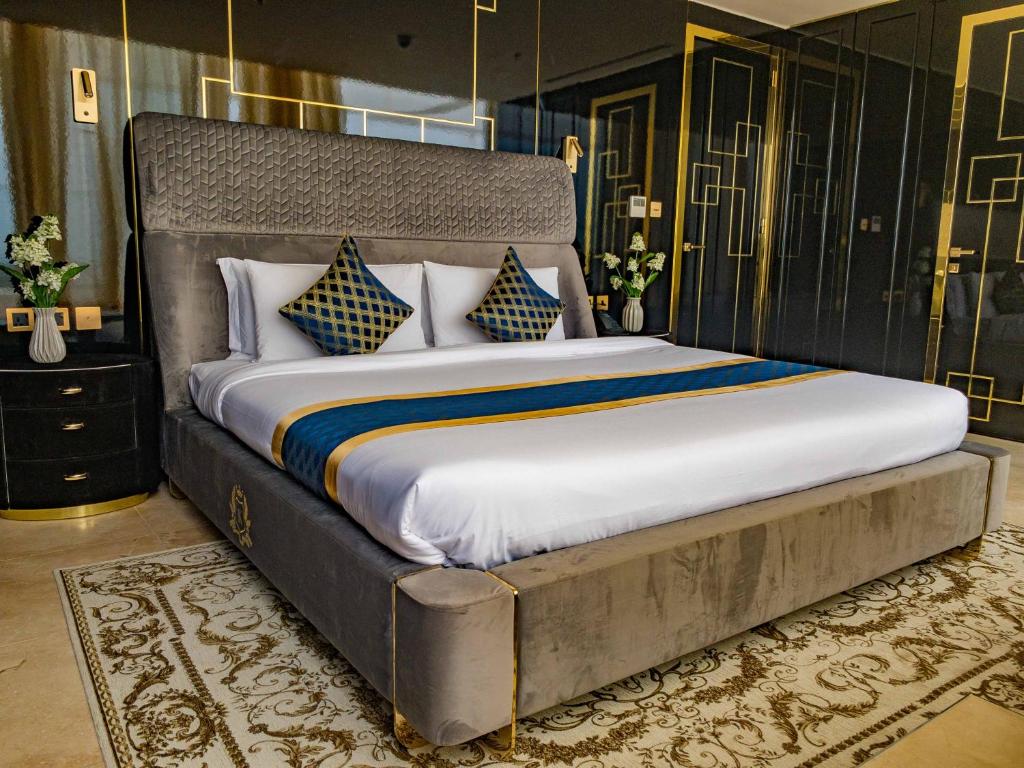 Number One Oxford Street Hotel & Suites - Suite De Trois Chambres